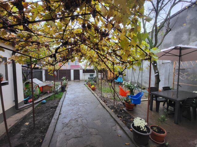 Bucurestii Noi, casa, 4 camere, constructie 1970, teren 259 mp,